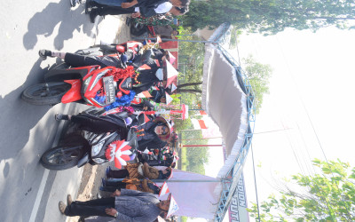 Guru dan Karyawan MAN 2 Ngawi Ikuti Pawai Budaya Kecamatan Paron Tahun 2025